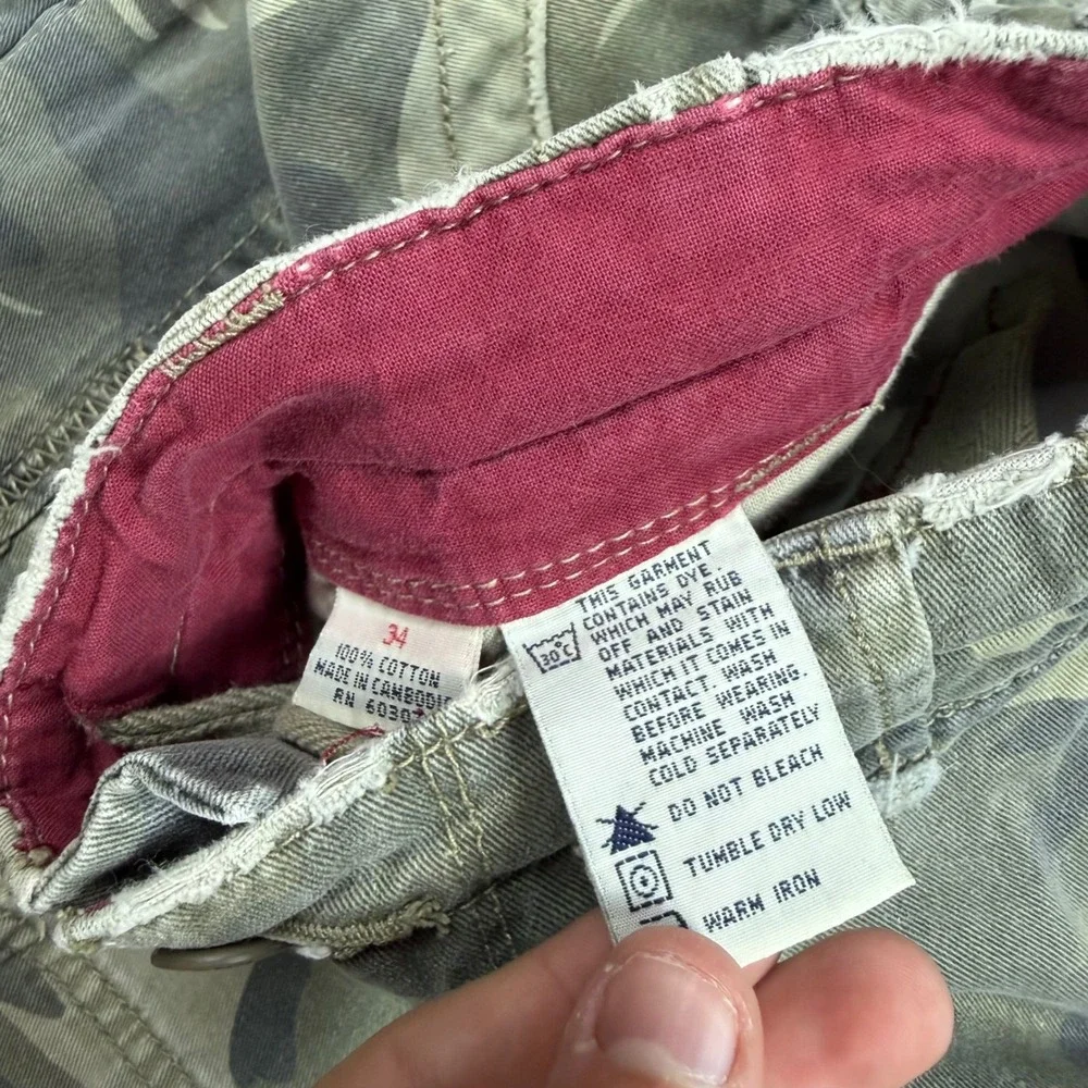 Y2K Mens Unionbay Camo Cargo Shorts Distressed Skate Utility 34